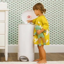 Munchkin STEP Diaper Pail, Powered By Arm & Hammer -Baby Trend Store GUEST b9d822ce 784c 4b02 a2c0 45aedec875b4 1