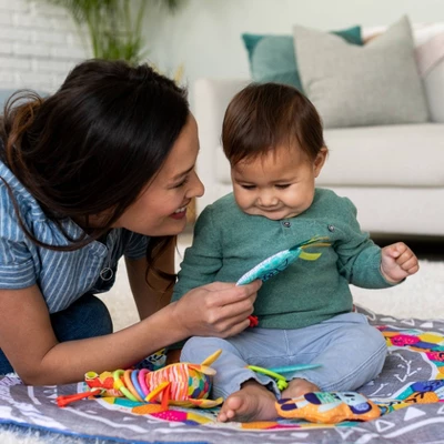 Infantino 4-in-1 Twist & Fold Musical Mobile Activity Gym 8 Infantino 4-in-1 Twist & Fold Musical Mobile Activity Gym - Image 8