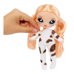Na! Na! Na! Surprise Fuzzy Cora Cowgirl 7" Fashion Doll