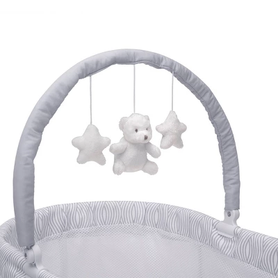 Delta Children Curve Bassinet - White And Gray 4 Delta Children Curve Bassinet - White And Gray - Image 4