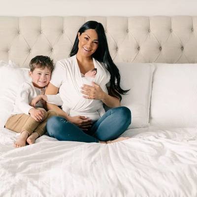 Moby Bump & Beyond T-Shirt Wrap Baby Carrier - Ivory - S 11 Moby Bump & Beyond T-Shirt Wrap Baby Carrier - Ivory - S - Image 11